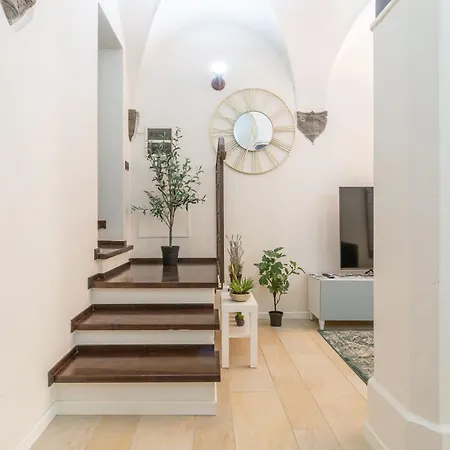 La Danza Delle Farfalle * Σιένα