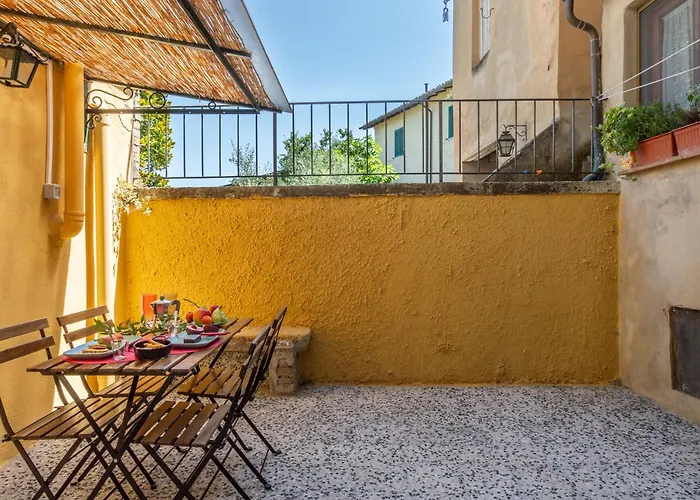 La Danza Delle Farfalle * Σιένα